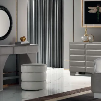 Pouf rotondo Jenny rivestito in pelle di Stilfar Italia