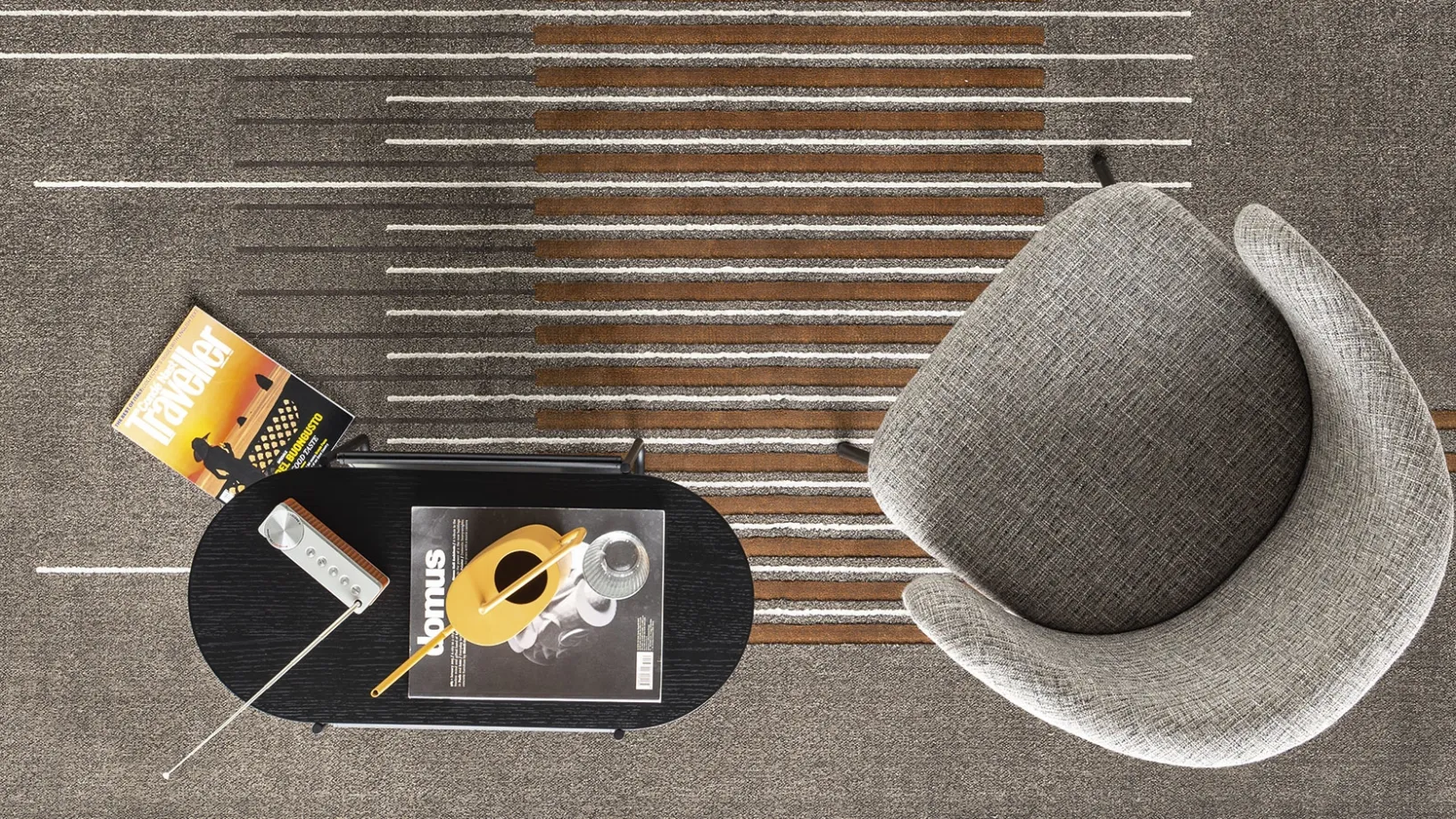 Tappeto che si ispira alle grafiche razionaliste del 900 in chiave contemporanea Uptown di Calligaris