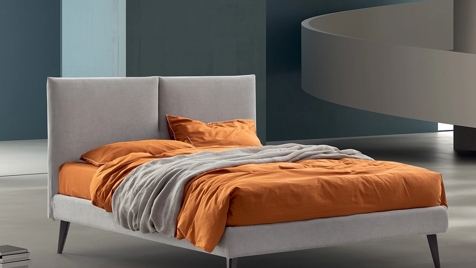 Letto in tessuto imbottito Alessia di Stilfar Italia
