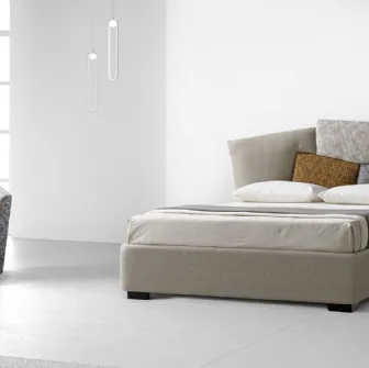 Letto in tessuto con testiera dal design originale Fantasy di Stilfar