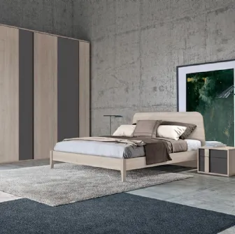 Letto matrimoniale Golf Virgo con struttura e testiera in legno chiaro di Colombini Casa