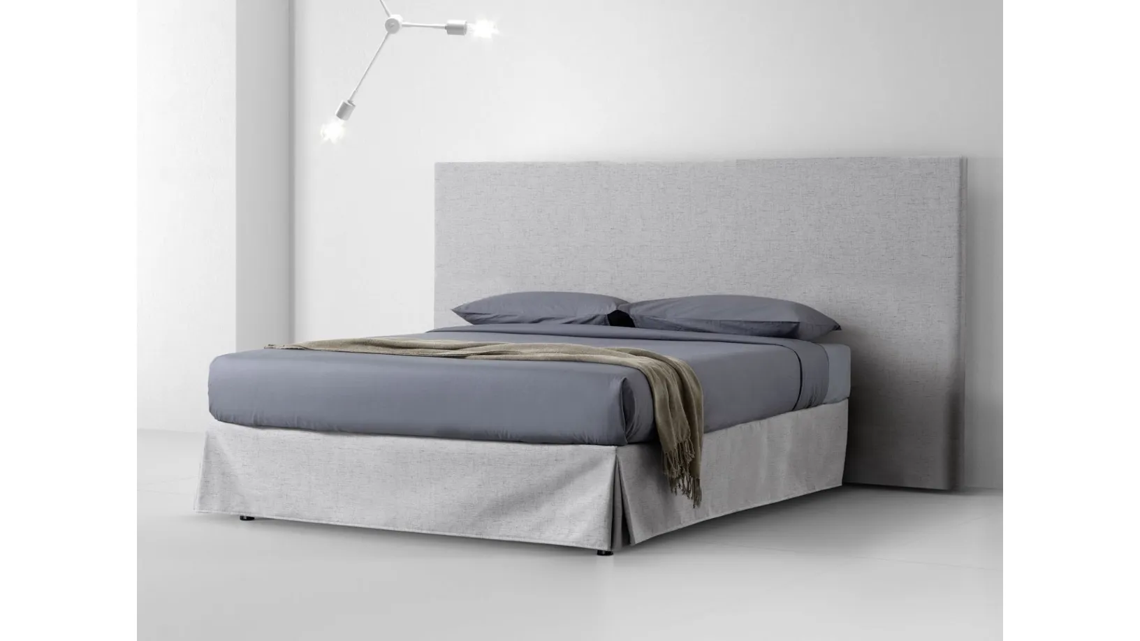 Letto Sommier Easy in tessuto con testiera boiserie a parete di Stilfar