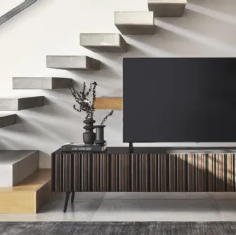 Madia Stripes a fasce verticali irregolari di Calligaris
