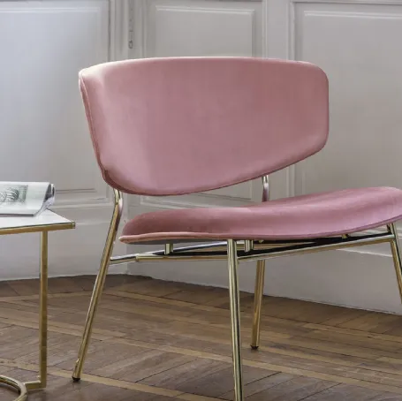 Poltroncina classica con struttura in ottone lucido Fifties di Calligaris