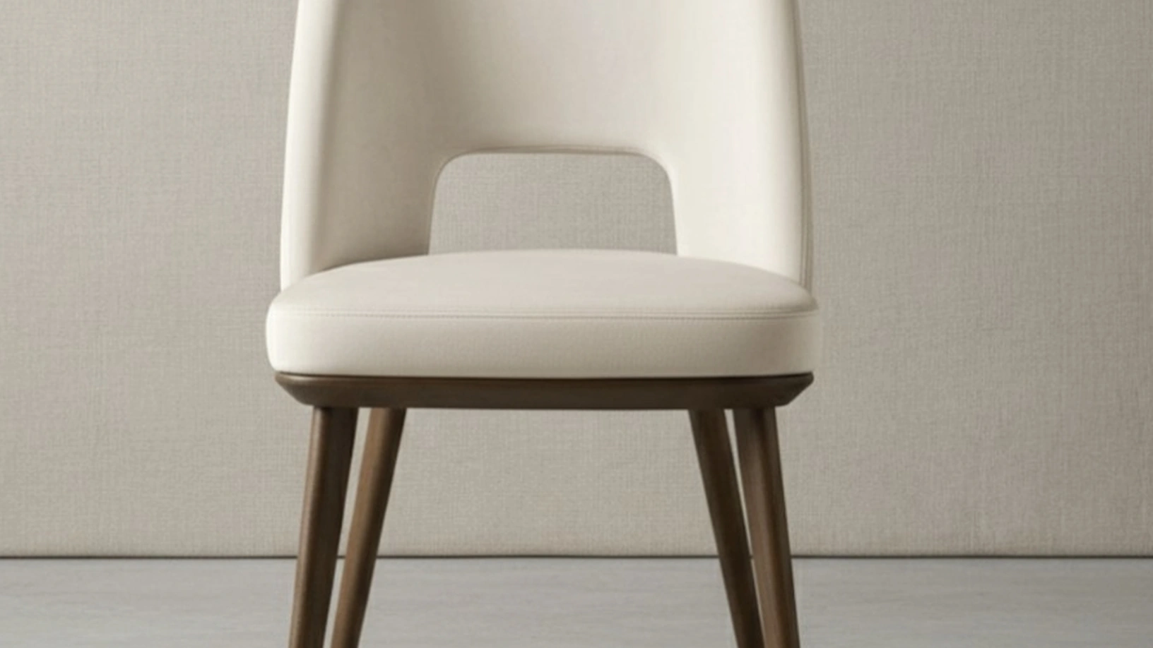 Sedia in pelle Foyer di Calligaris