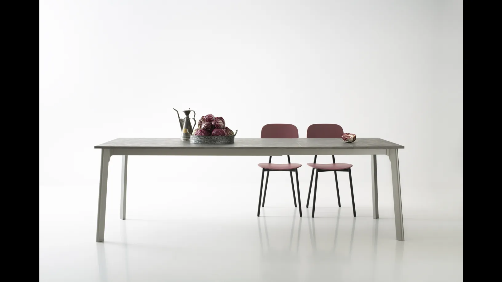 Tavolo allungabile Otello Piano Angoli 90 in laminato grigio di Pointhouse