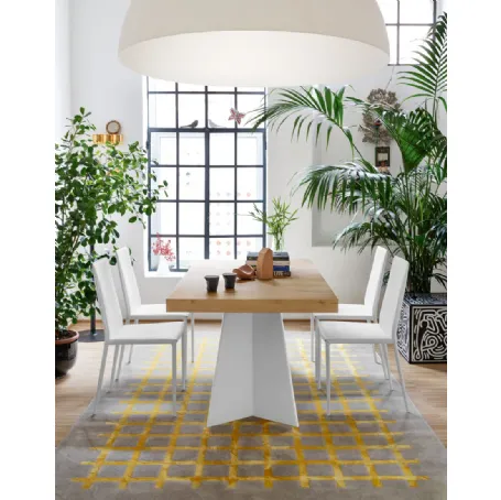Tavolo allungabile in nobilitato rovere naturale con base in metallo bianco opaco Wings di Connubia