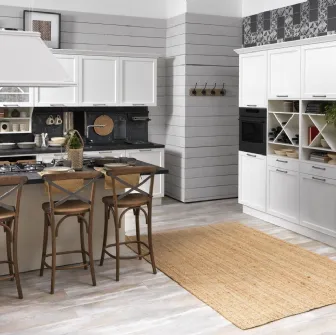 Cucina Classica con isola Contempo in Frassino Bianco di Creo