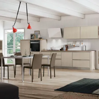Cucina Moderna lineare Rewind finitura Pine Polar e pensili con decoro di Creo