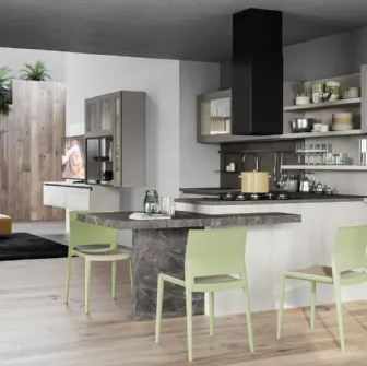 Cucina Moderna angolare Smart finitura Frassino Bianco Alpino e penisola in laminato finitura Marmo nuvolato di Creo