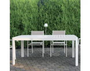 Tavolo Alluminium Table in alluminio verniciato bianco di La Seggiola