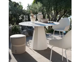 Tavolo Dix di Connubia Outdoor