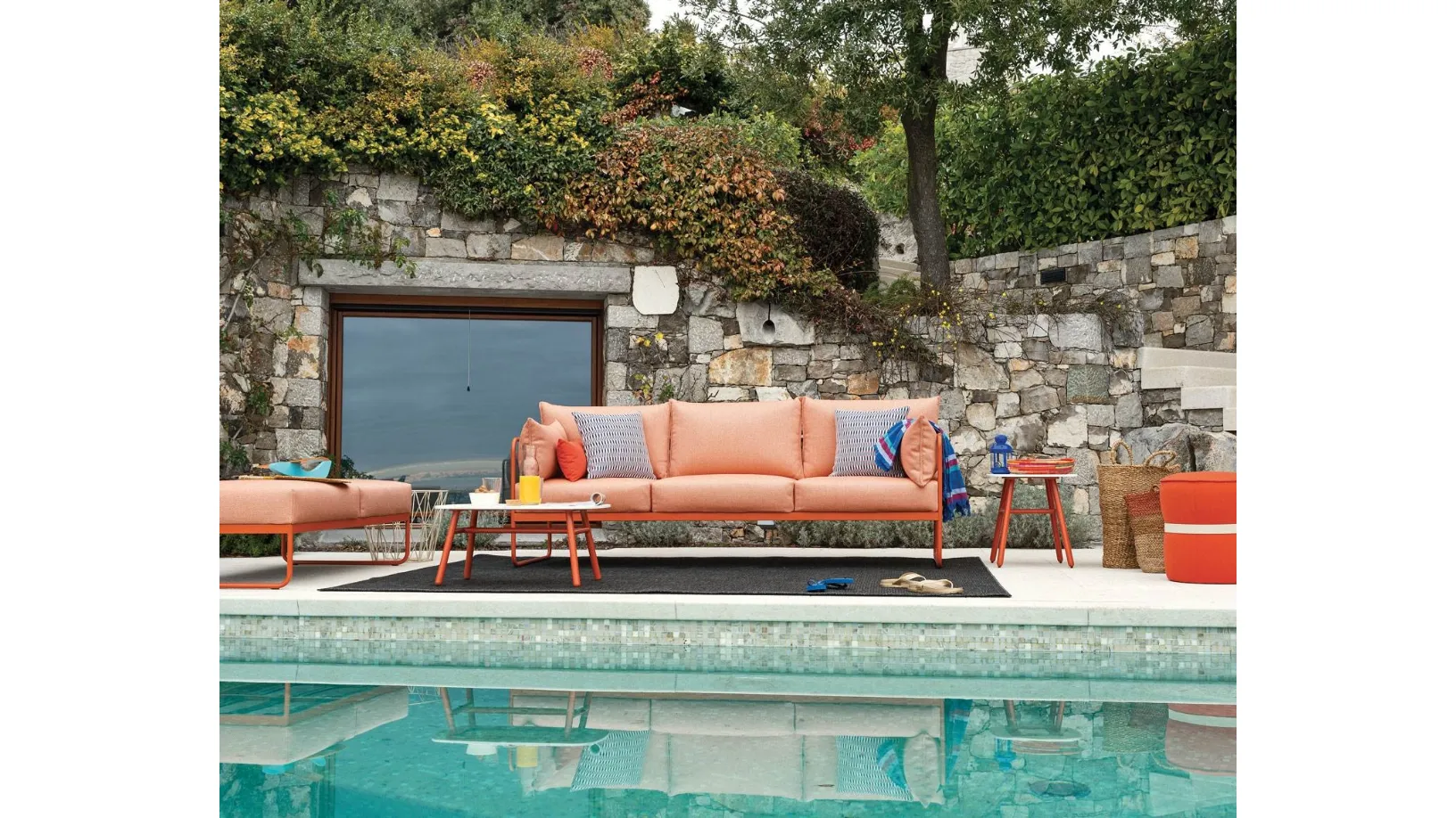 Divano Easy di Connubia Outdoor