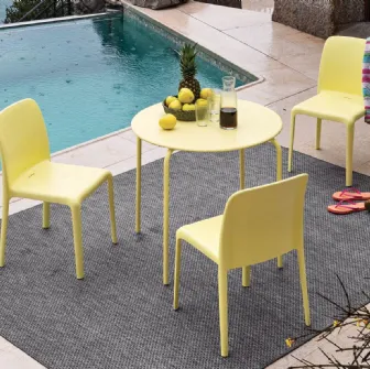 Tavolo Easy di Connubia Outdoor