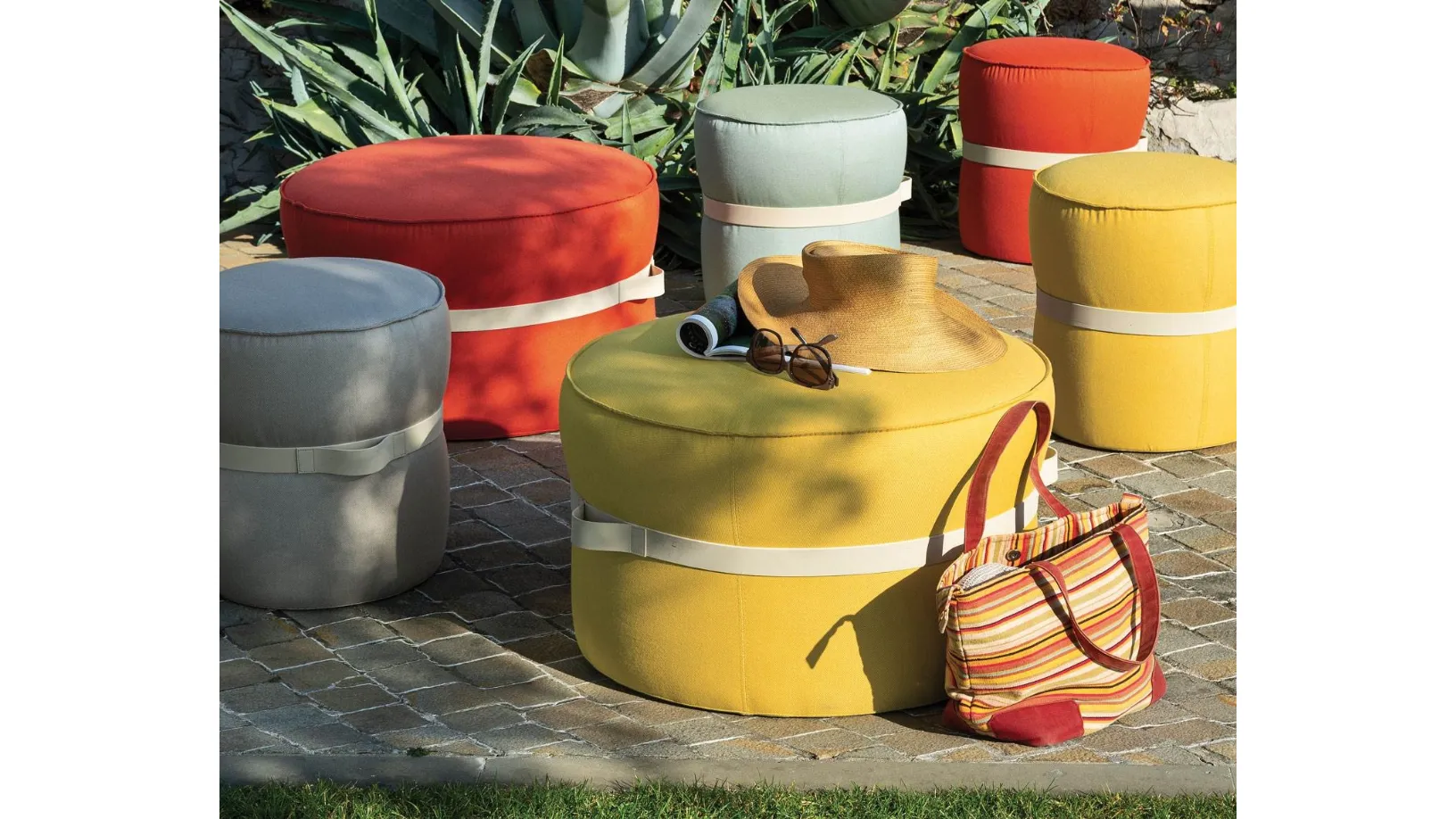 Pouf Pof di Connubia Outdoor