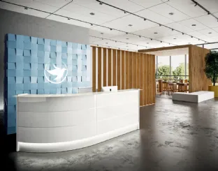Bancone Reception curvo GET IN 01 in vetro laccato di Colombini Office